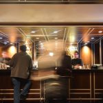 people-hotel-bar-drinks