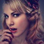 studio-portrait-woman-face-37533